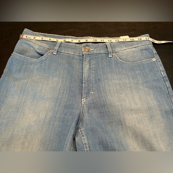 Escada “Kate” Women's Light Blue Boot Cut Jeans - Picture 10 of 15